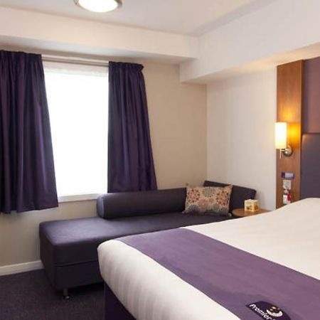 Premier Inn Chichester Exterior photo
