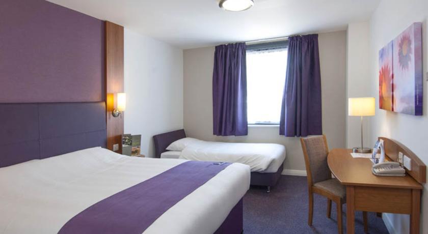 Premier Inn Chichester Room photo