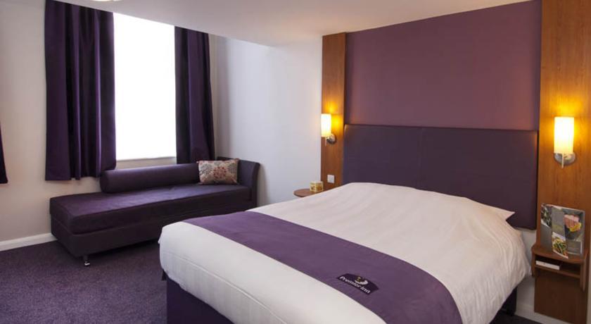 Premier Inn Chichester Room photo