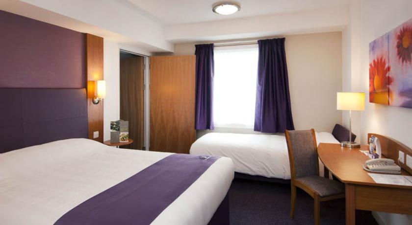 Premier Inn Chichester Room photo